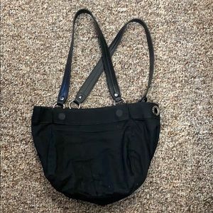 Niche Demi black base bag with straps
